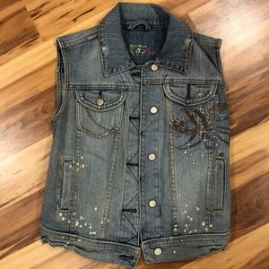 Detailed jean vest